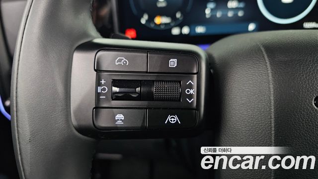 Hyundai Santafe 2025 — photo 28