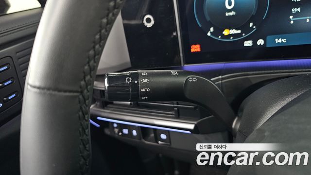 Hyundai Santafe 2025 — photo 30