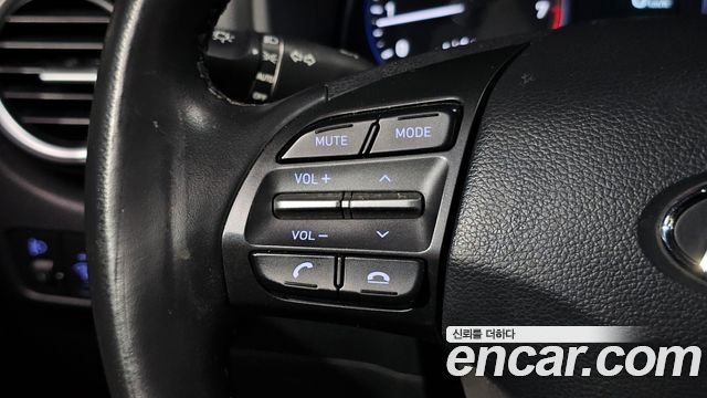 Hyundai Kona 2018 — photo 31