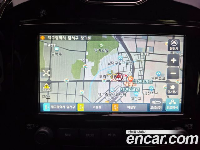 Renault Korea QM3 2015 — photo 10