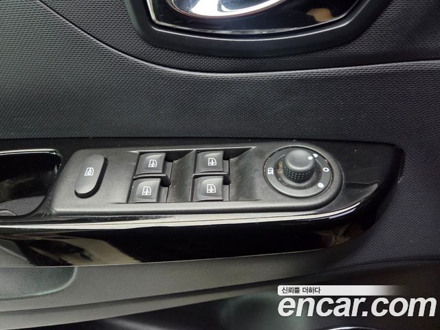 Renault Korea QM3 2015 — photo 13