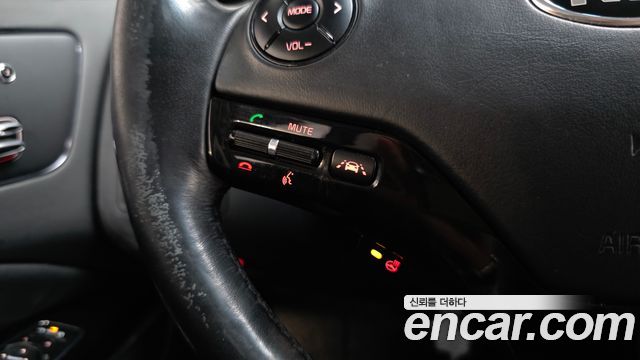Kia K9 2013 — photo 25