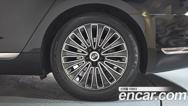 Kia K9 2013 — photo 7