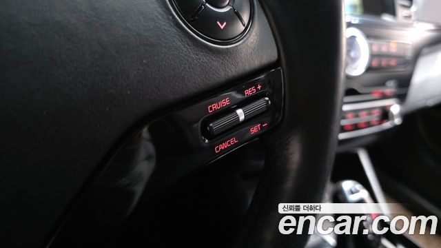 Kia K9 2013 — photo 31