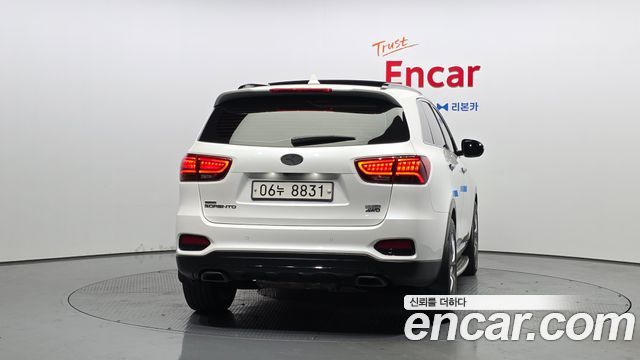 Kia Sorento 2018 — photo 4