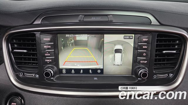 Kia Sorento 2018 — photo 21