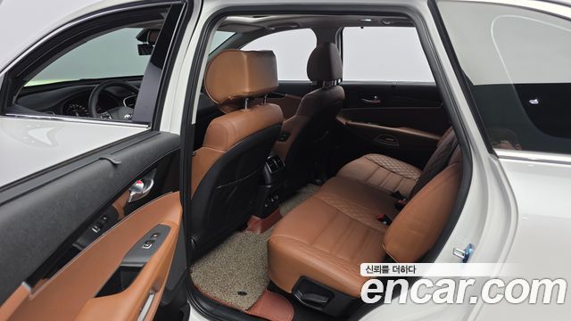 Kia Sorento 2018 — photo 16