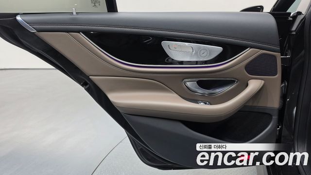 Mercedes-Benz AMG GT 2021 — photo 15