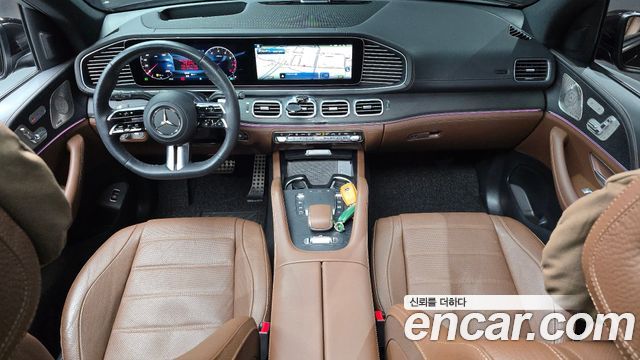 Mercedes-Benz GLS-Class 2025 — photo 10
