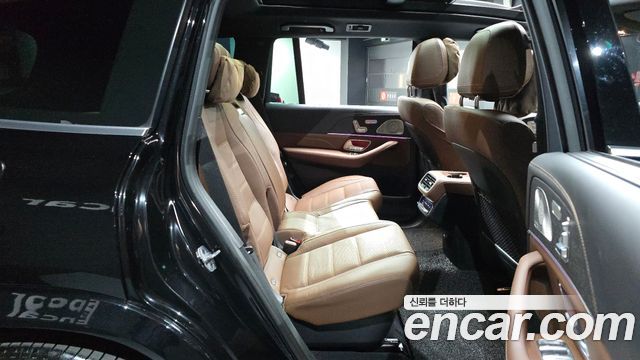 Mercedes-Benz GLS-Class 2025 — photo 17