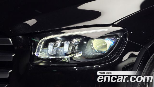 Mercedes-Benz GLS-Class 2025 — photo 8