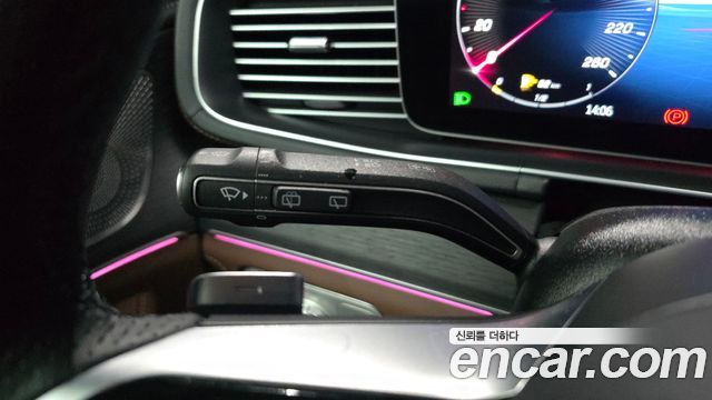 Mercedes-Benz GLS-Class 2025 — photo 29