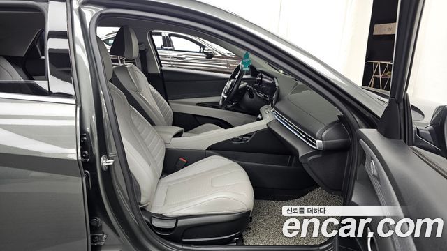 Hyundai AVANTE 2021 — photo 11