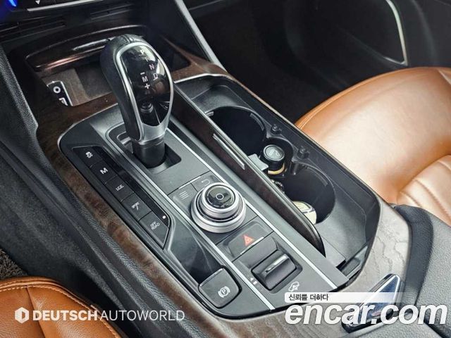Maserati Levante 2017 — photo 9