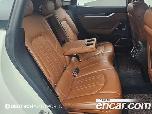 Maserati Levante 2017 — photo 12