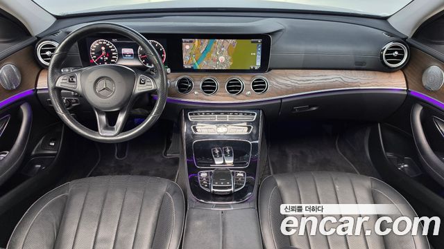 Mercedes-Benz E-Class 2018 — photo 7
