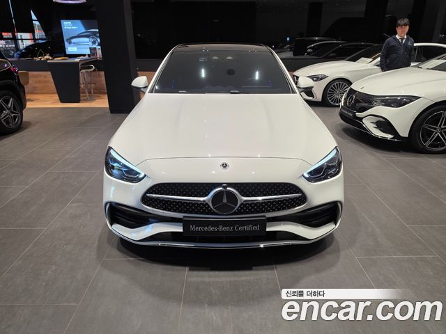 Mercedes-Benz C-Class 2026 — photo 3