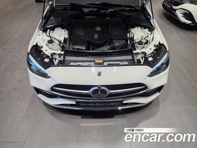 Mercedes-Benz C-Class 2026 — photo 6