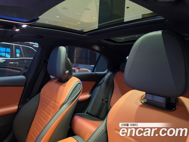 Mercedes-Benz C-Class 2026 — photo 19