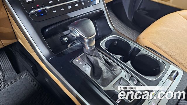 Kia Canival 2021 — photo 9