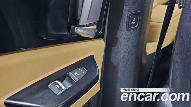 Kia Canival 2021 — photo 15
