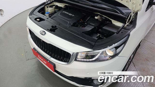 Kia Canival 2015 — photo 6