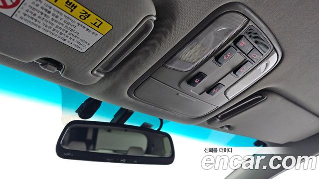 Kia Canival 2015 — photo 18