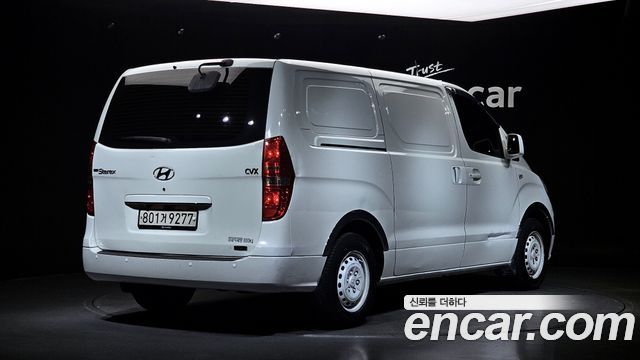 Hyundai Starex 2011 — photo 2