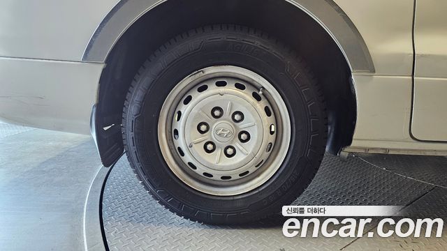 Hyundai Starex 2011 — photo 5