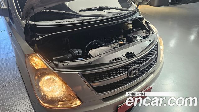 Hyundai Starex 2011 — photo 6