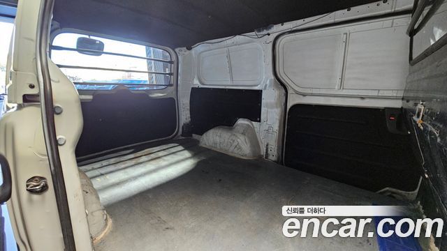 Hyundai Starex 2011 — photo 11