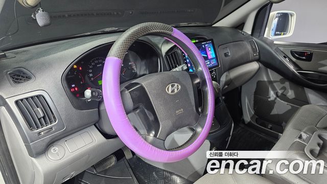 Hyundai Starex 2011 — photo 13