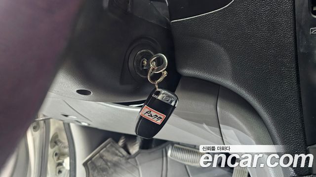 Hyundai Starex 2011 — photo 19