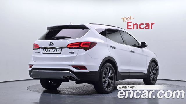 Hyundai Santafe 2016 — photo 2