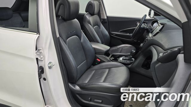 Hyundai Santafe 2016 — photo 18
