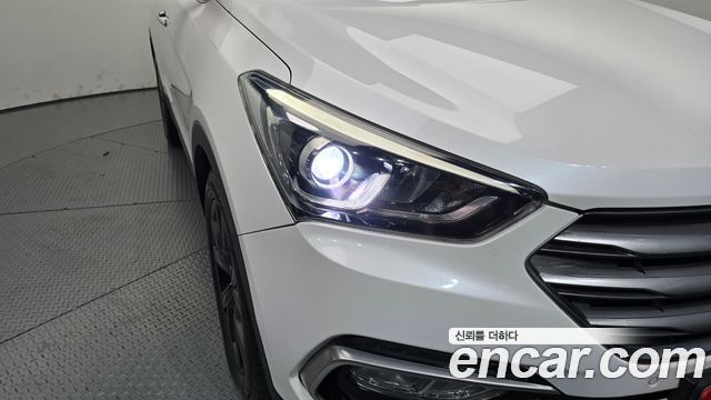 Hyundai Santafe 2016 — photo 8