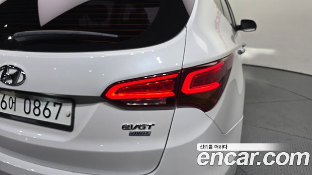 Hyundai Santafe 2016 — photo 9