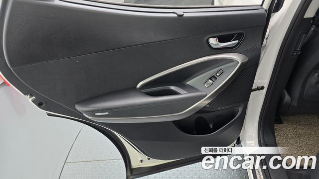 Hyundai Santafe 2016 — photo 15