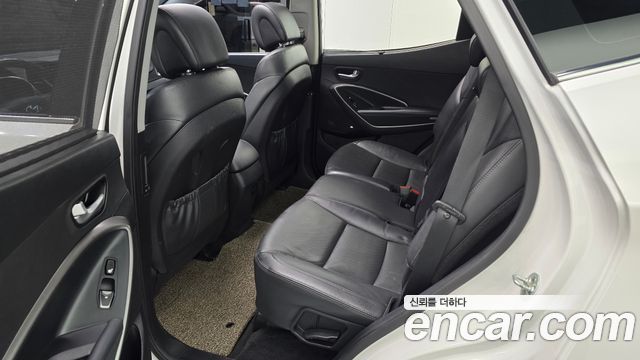 Hyundai Santafe 2016 — photo 16