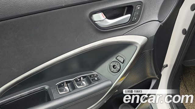 Hyundai Santafe 2016 — photo 27