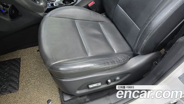 Hyundai Santafe 2016 — photo 31