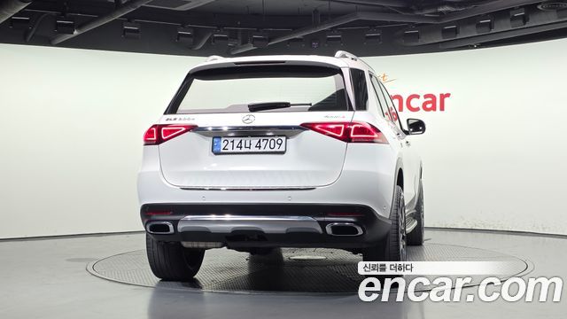 Mercedes-Benz GLE-Class 2019 — photo 4