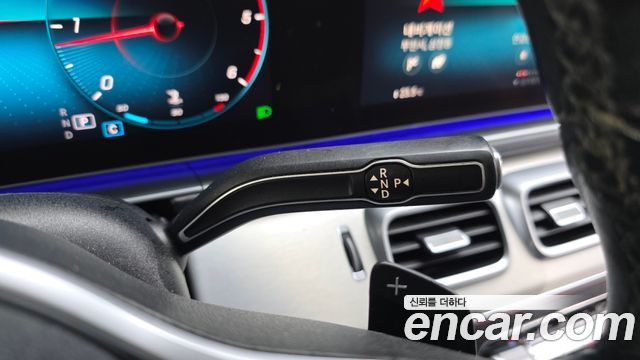 Mercedes-Benz GLE-Class 2019 — photo 9