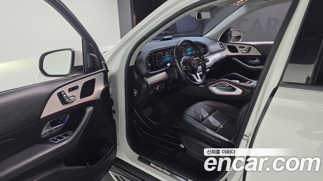 Mercedes-Benz GLE-Class 2019 — photo 10
