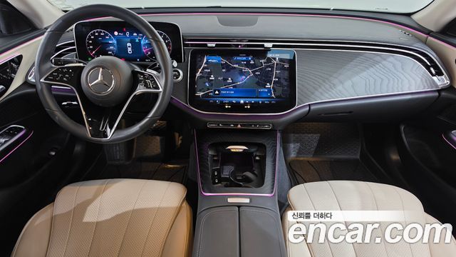 Mercedes-Benz E-Class 2024 — photo 10