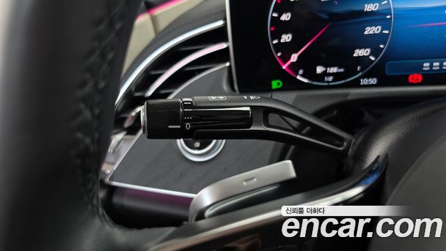 Mercedes-Benz E-Class 2024 — photo 28