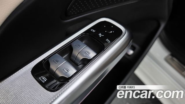 Mercedes-Benz E-Class 2024 — photo 29