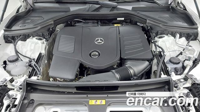 Mercedes-Benz GLC-Class 2026 — photo 6
