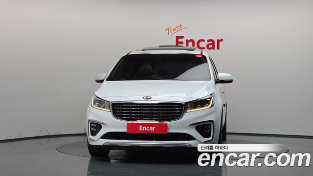 Kia Canival 2019 — photo 3