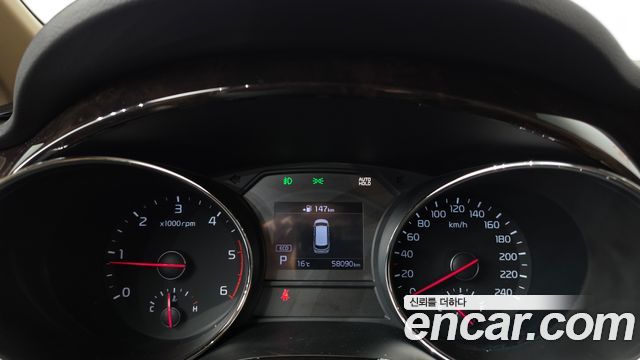 Kia Canival 2019 — photo 11